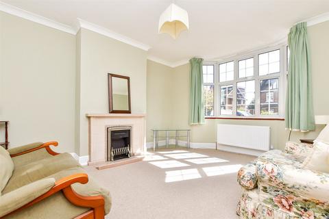 10 Orchard Road, Reigate, RH2 0PA
