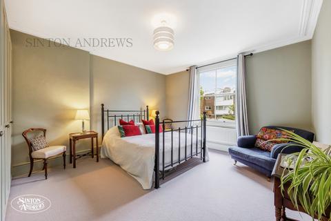 6 Amherst Road, London, W13 8ND