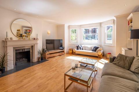 3 bedroom apartment for sale, Belsize Avenue, Belsize Park, London, NW3