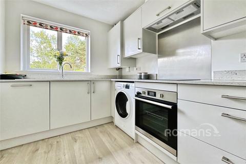 3 bedroom terraced house for sale, Merton Close, Owlsmoor, Sandhurst