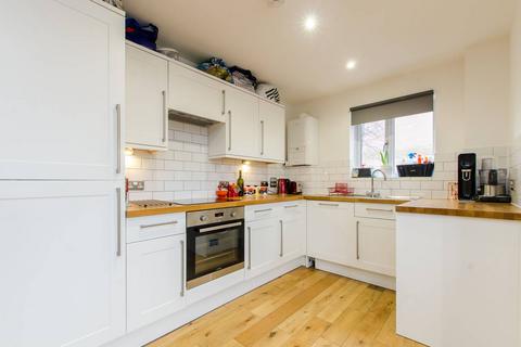 2 bedroom flat for sale, Upper Tulse Hill, Brixton, London, SW2
