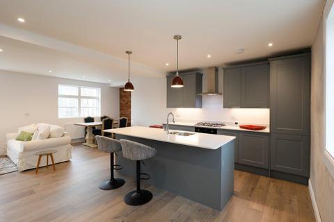 undefined, Elm Grove, London SW19