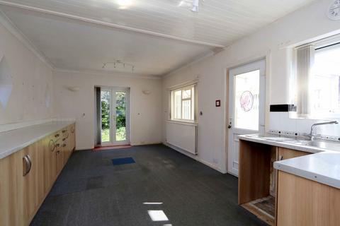 2 bedroom semi-detached bungalow for sale, Poolside Walk, Southport PR9