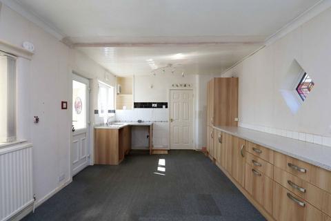 2 bedroom semi-detached bungalow for sale, Poolside Walk, Southport PR9