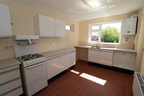 2 bedroom detached bungalow for sale, Martyns Way, Bexhill