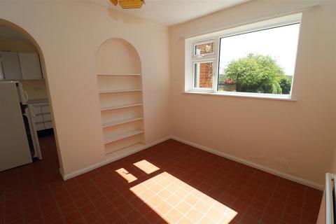 2 bedroom detached bungalow for sale, Martyns Way, Bexhill