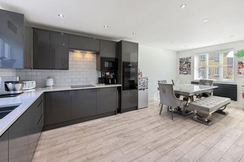6 bedroom detached house for sale, Walker Chase, Ipswich IP5