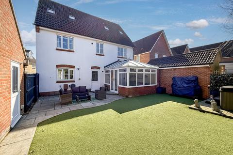 6 bedroom detached house for sale, Walker Chase, Ipswich IP5