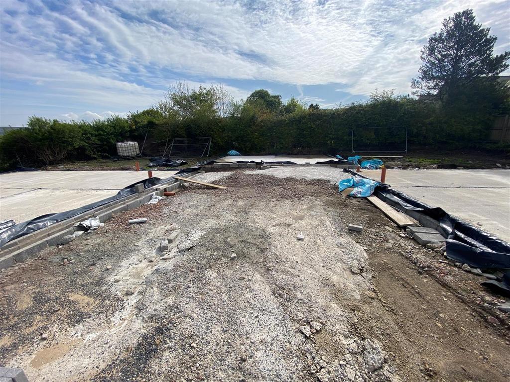 Front View Garage Plot.jpg