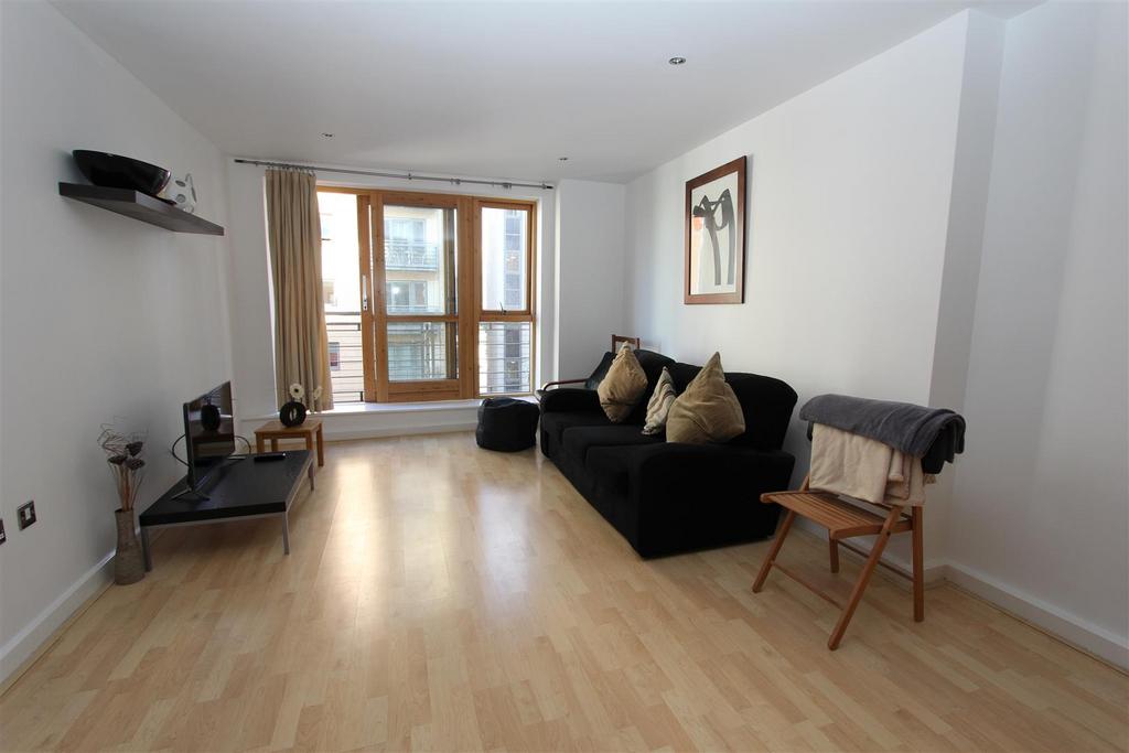 Living Room.JPG