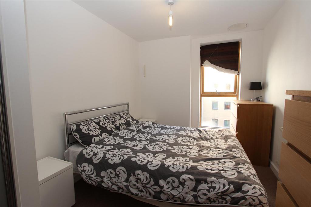 Bedroom1.JPG