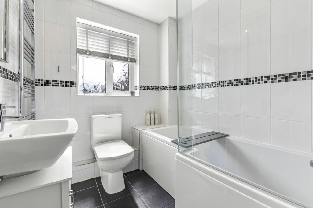 Bathroom.jpeg