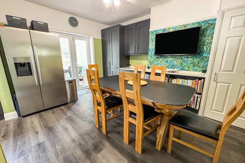 5 Birch Avenue, Tilehurst, Reading, RG30 6BL