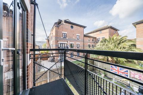1 bedroom flat for sale, St. Davids Close London SE16