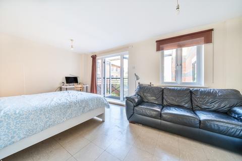 1 bedroom flat for sale, St. Davids Close London SE16