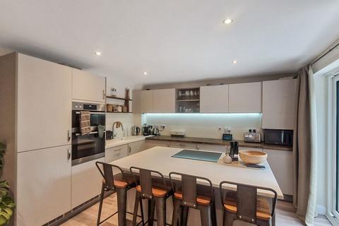 77 Lambert Meadow, Tyldesley, Manchester, M29 8SJ