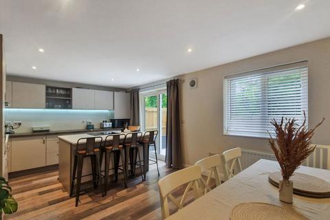 77 Lambert Meadow, Tyldesley, Manchester, M29 8SJ
