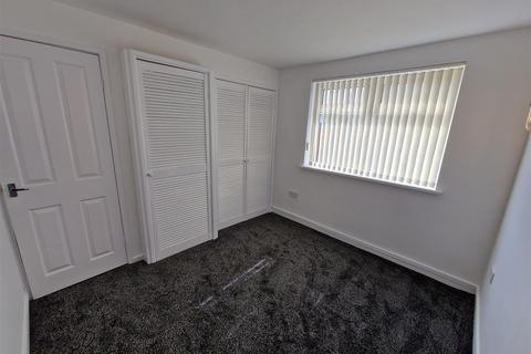 2 bedroom flat to rent, Trentham Avenue, Long Benton, Newcastle Upon Tyne