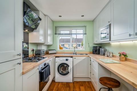 7 Adwalton Close, Drighlington, Bradford, BD11 1DQ