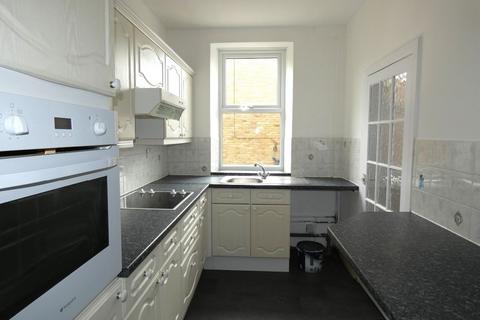 2 bedroom terraced house to rent, Moorside Road, Drighlington