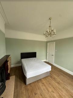 1 bedroom house to rent, Fishponds Road, Bristol BS16