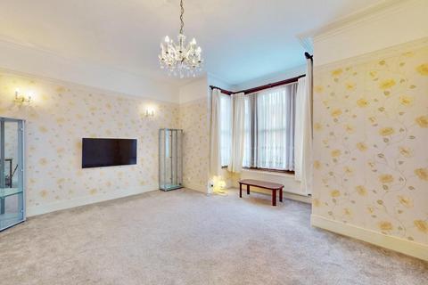 4 bedroom terraced house for sale, Aldborough Road South, Ilford, IG3
