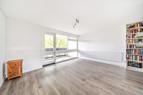 3 bedroom flat to rent, John Ruskin Street, London SE5