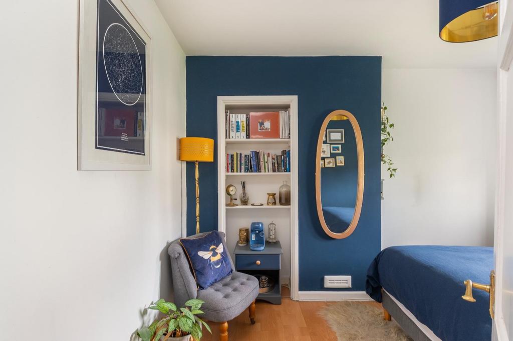1 B0 R4 BR - Bedroom J.jpg