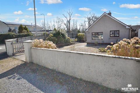 2 bedroom detached bungalow for sale, Begelly