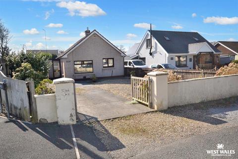 2 bedroom detached bungalow for sale, Begelly