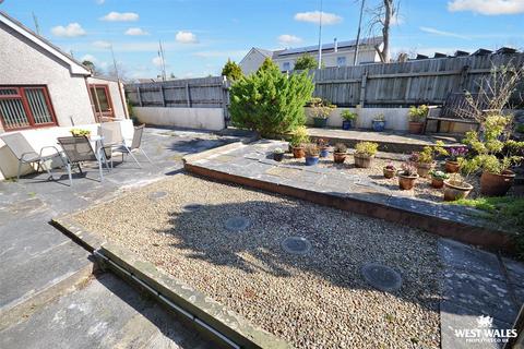 2 bedroom detached bungalow for sale, Begelly