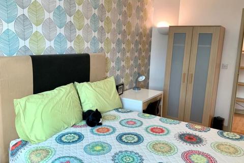 2 bedroom apartment to rent, Portland Square Road, Nottingham NG7