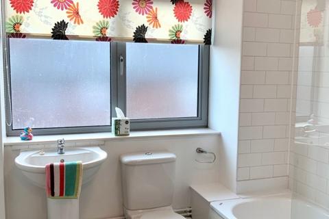 2 bedroom apartment to rent, Portland Square Road, Nottingham NG7