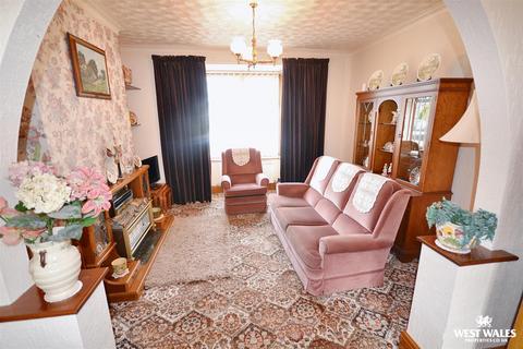 Marlow Spring Gardens, Whitland, SA34 0HP