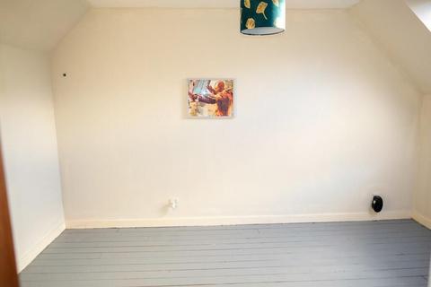 17 Cearn Phabaidh, Stornoway, HS1 2YF