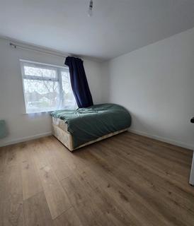 6 bedroom terraced house to rent, Radcliffe Road, Harrow