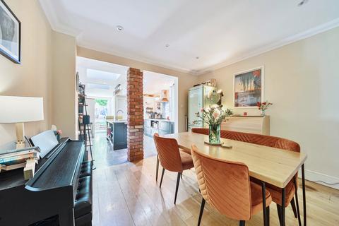 90 Puller Road, Barnet, EN5 4HD