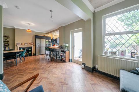 57 Belmont Road, Beckenham, BR3 4HW