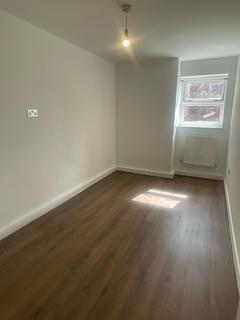 3 bedroom flat to rent, Leeds LS3