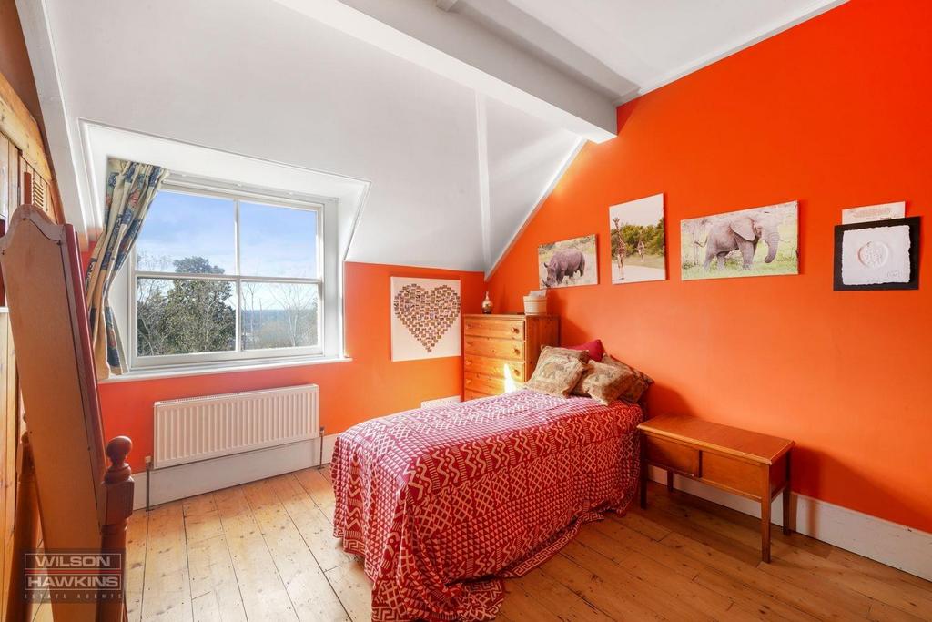 Holm Oak, Mount Park Avenue - V1z4 I84 Uh Aw27 SS51phh