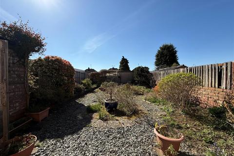 3 bedroom semi-detached house for sale, Bent Avenue, Quinton