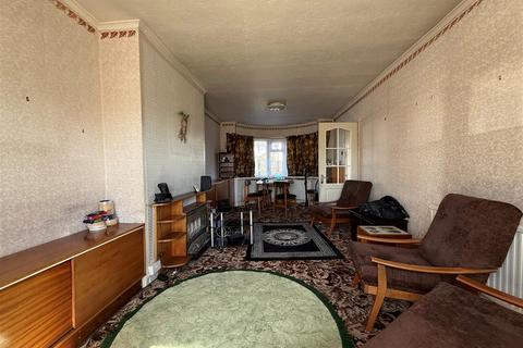 3 bedroom semi-detached house for sale, Bent Avenue, Quinton
