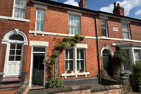 4 bedroom terraced house for sale