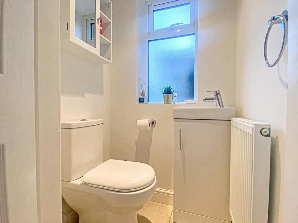 Guest WC.jpeg