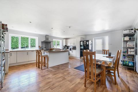 4 bedroom bungalow for sale, Rackenford, Tiverton