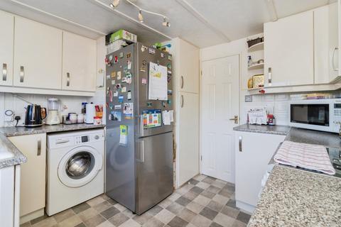 2 bedroom park home for sale, Paignton, Devon, TQ4