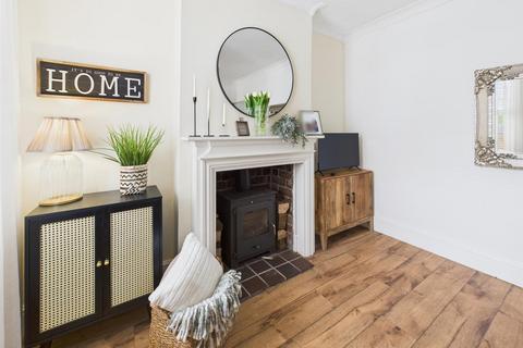 41 Tweenbrook Avenue, Gloucester, GL1 5JY