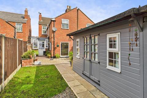 41 Tweenbrook Avenue, Gloucester, GL1 5JY