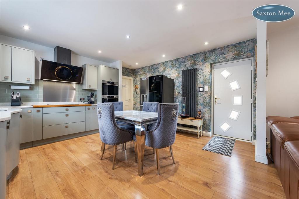 Kitchen diner 8134.jpg
