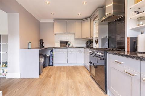 21 Beaconfield Road, Epping, CM16 5AR